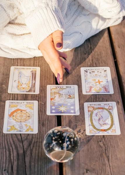 Tarot Cards Linked to the Personality of Taurus: Understanding the Taurus Tarot Card [en] post image