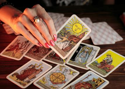 Cómo convertirse en un lector de tarot [es] post image