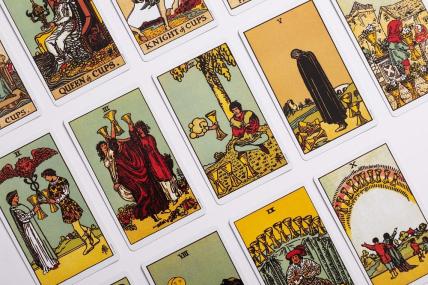 Qué cartas del Tarot representan qué signos del zodíaco: desbloqueando el tapiz cósmico [es] post image